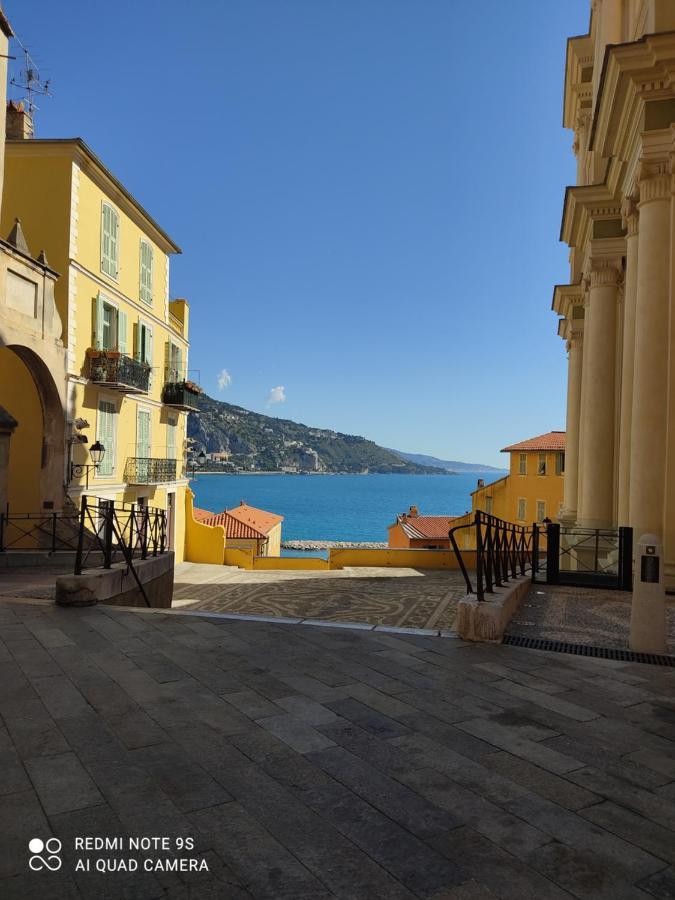 Bilocale Nella Vecchia Citta' Di Mentone Apartman Kültér fotó