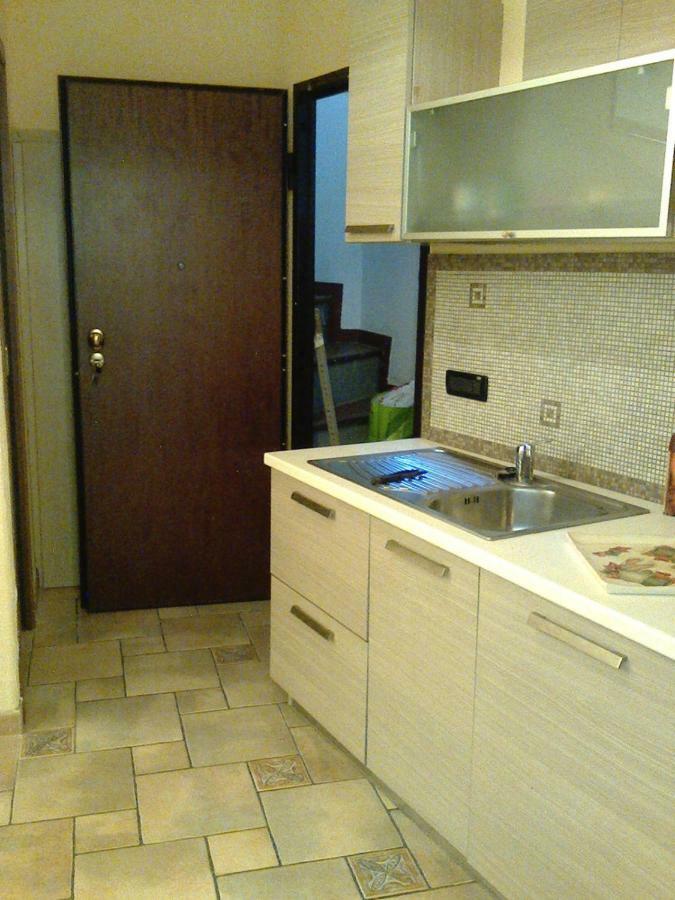 Bilocale Nella Vecchia Citta' Di Mentone Apartman Kültér fotó